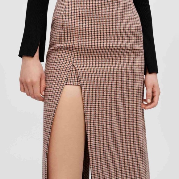 MAJE Jaisa Brown Houndstooth
Pattern Slit Midi Skirt - Picture 16 of 16